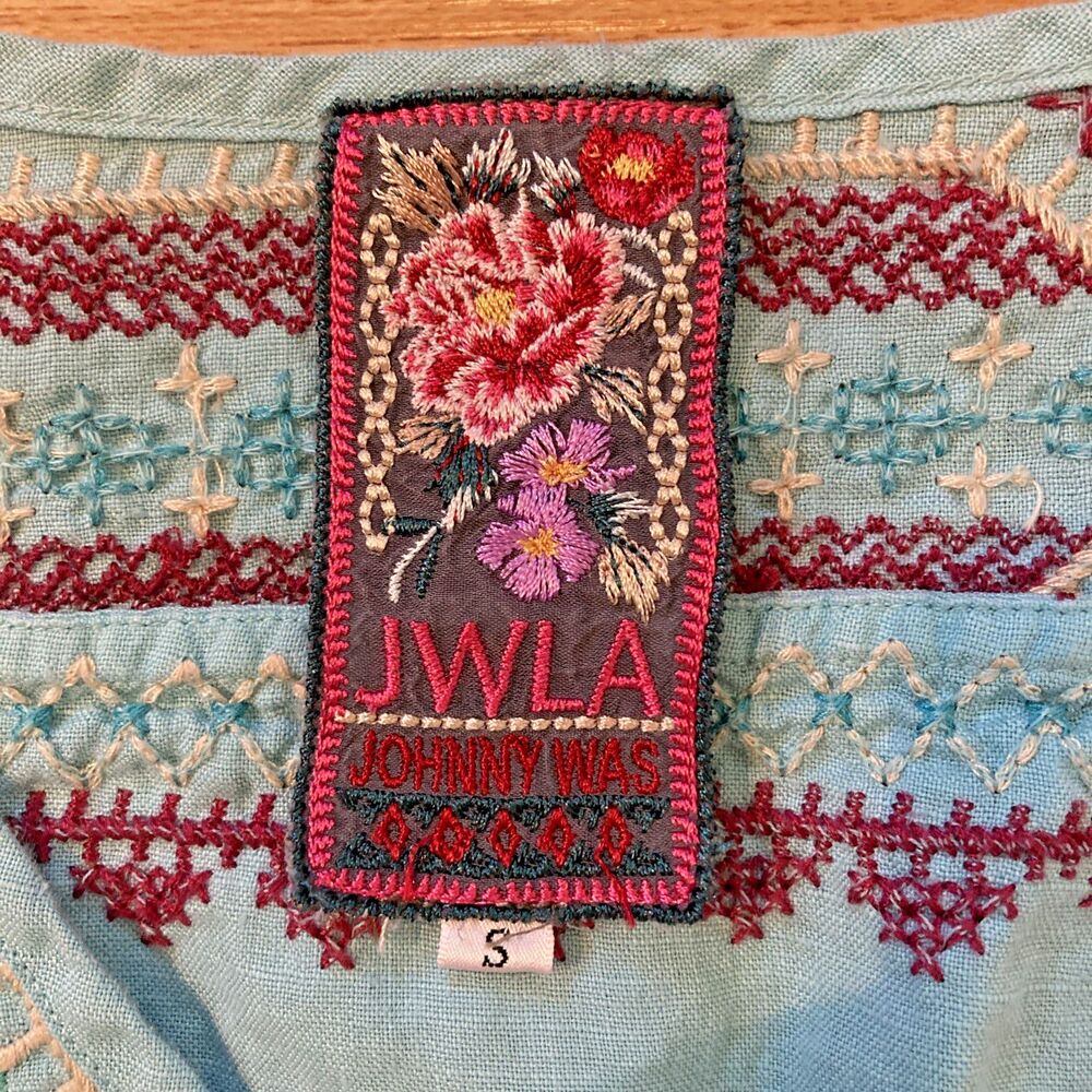 Johnny Was JWLA Womens S Blue V-Neck Embroidered Short Sleeve Tunic Rose Linen - Picture 3 of 11